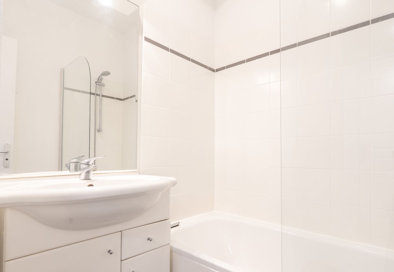 Apartment in Grasse - Bright apartment for 4 people, with a garden