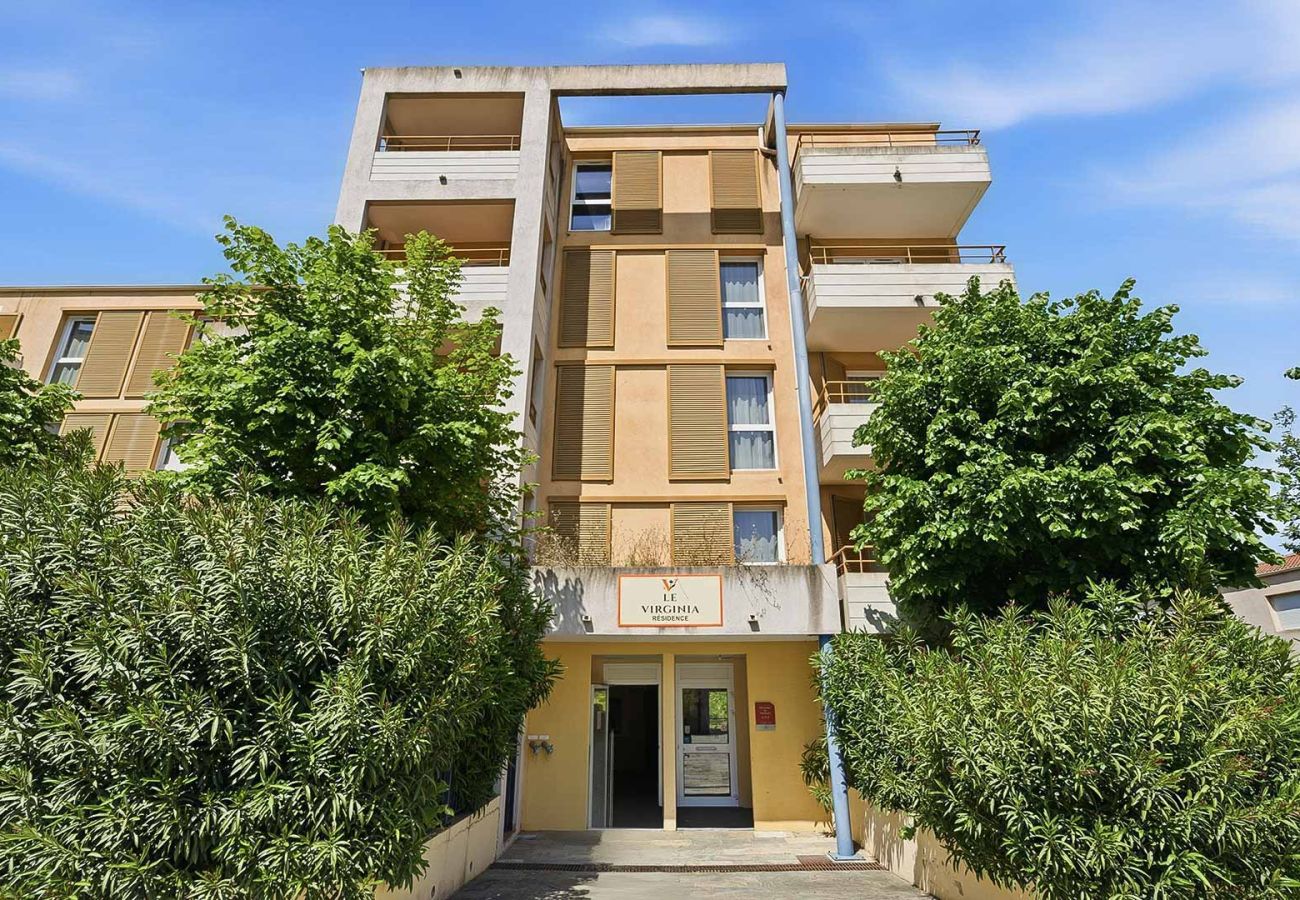Apartment in Grasse - Nice apartment with a garden, sleeps 4