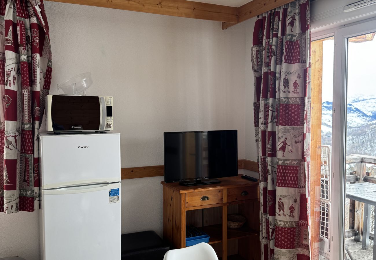 Apartment in Saint-Sorlin-d´Arves - Apartment for 6 people, balcony with a view of the mountains 