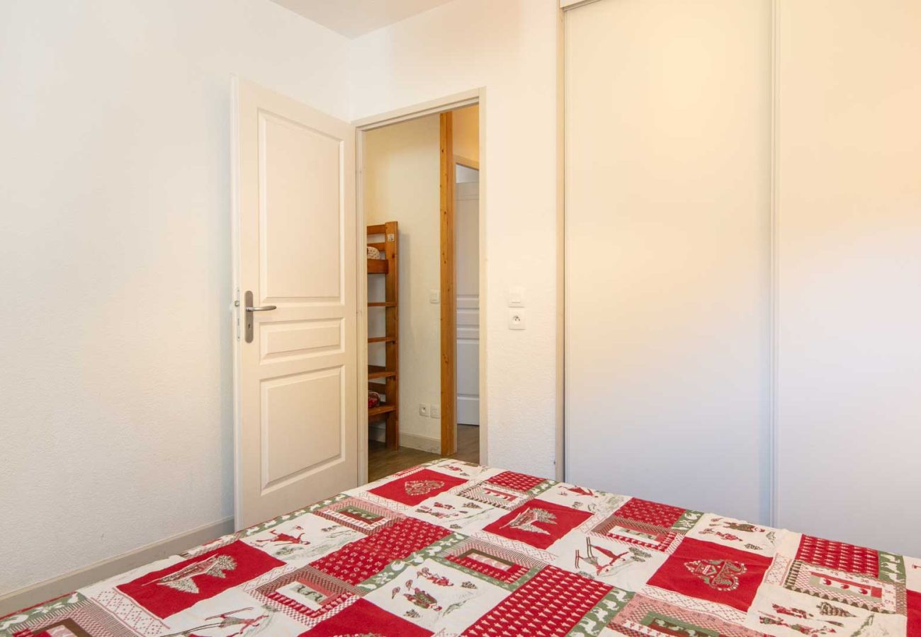 Apartment in Saint-Sorlin-d´Arves - Apartment for 6 people, balcony with a view of the mountains 