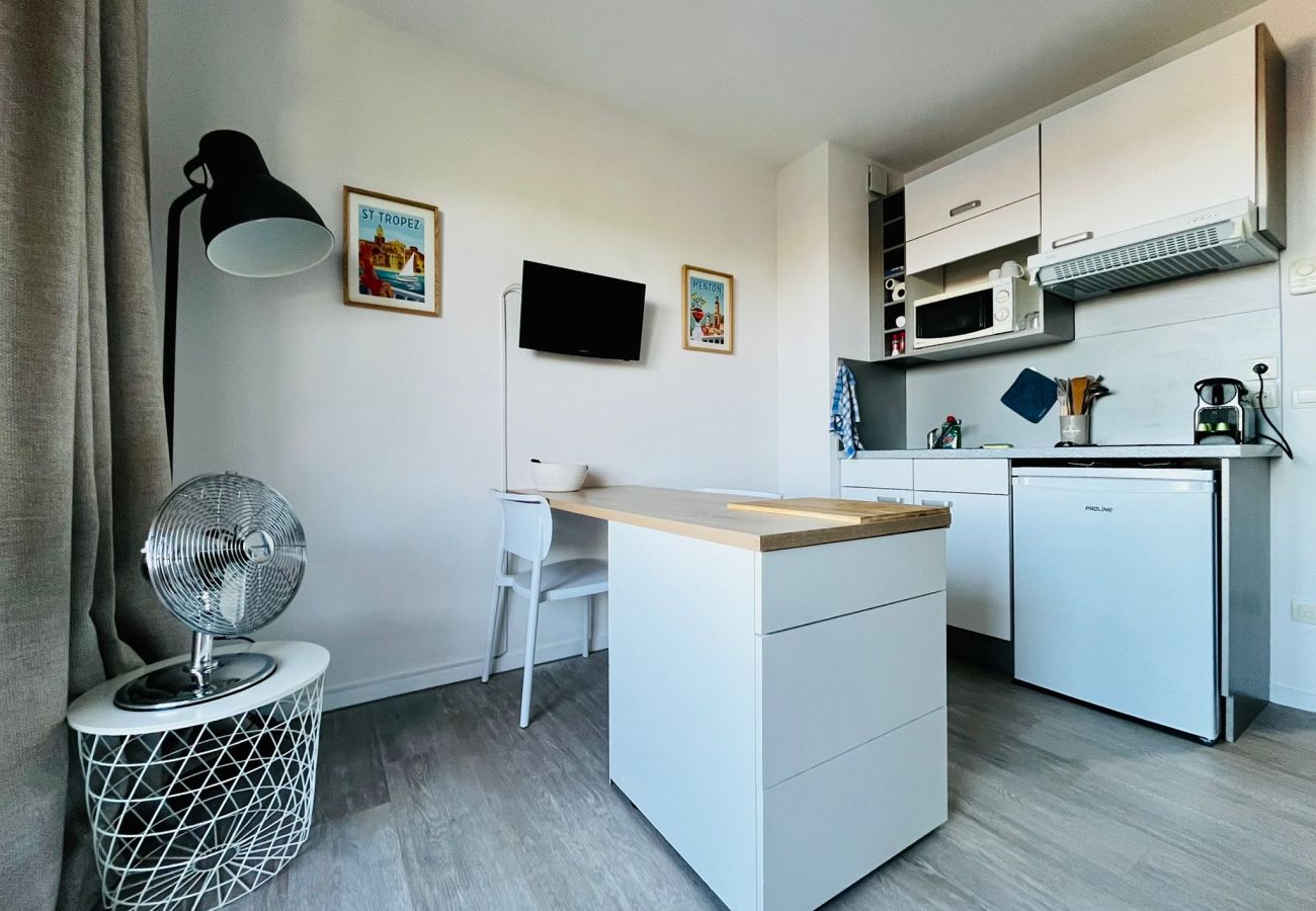 Studio in Grasse - Charming Studio for 2 people, near the shops