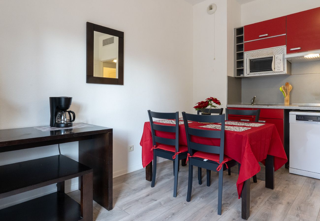 Apartment in Grasse - Cozy apartment for 4 people with a terrace