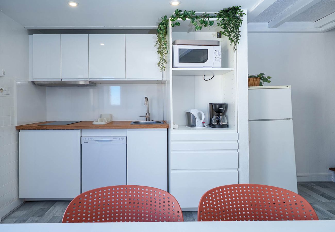 Apartment in Agde - Beautiful apartment for 4 people, with a view of the sea and private parking