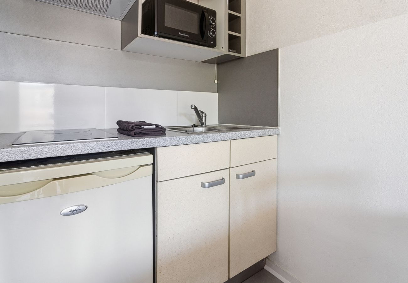 Apartment in Grasse - Apartment for 4 people, with a balcony 