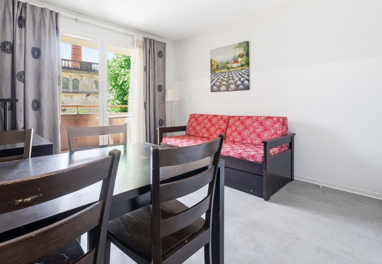 Apartment in Grasse - Apartment for 4 people, with a balcony 