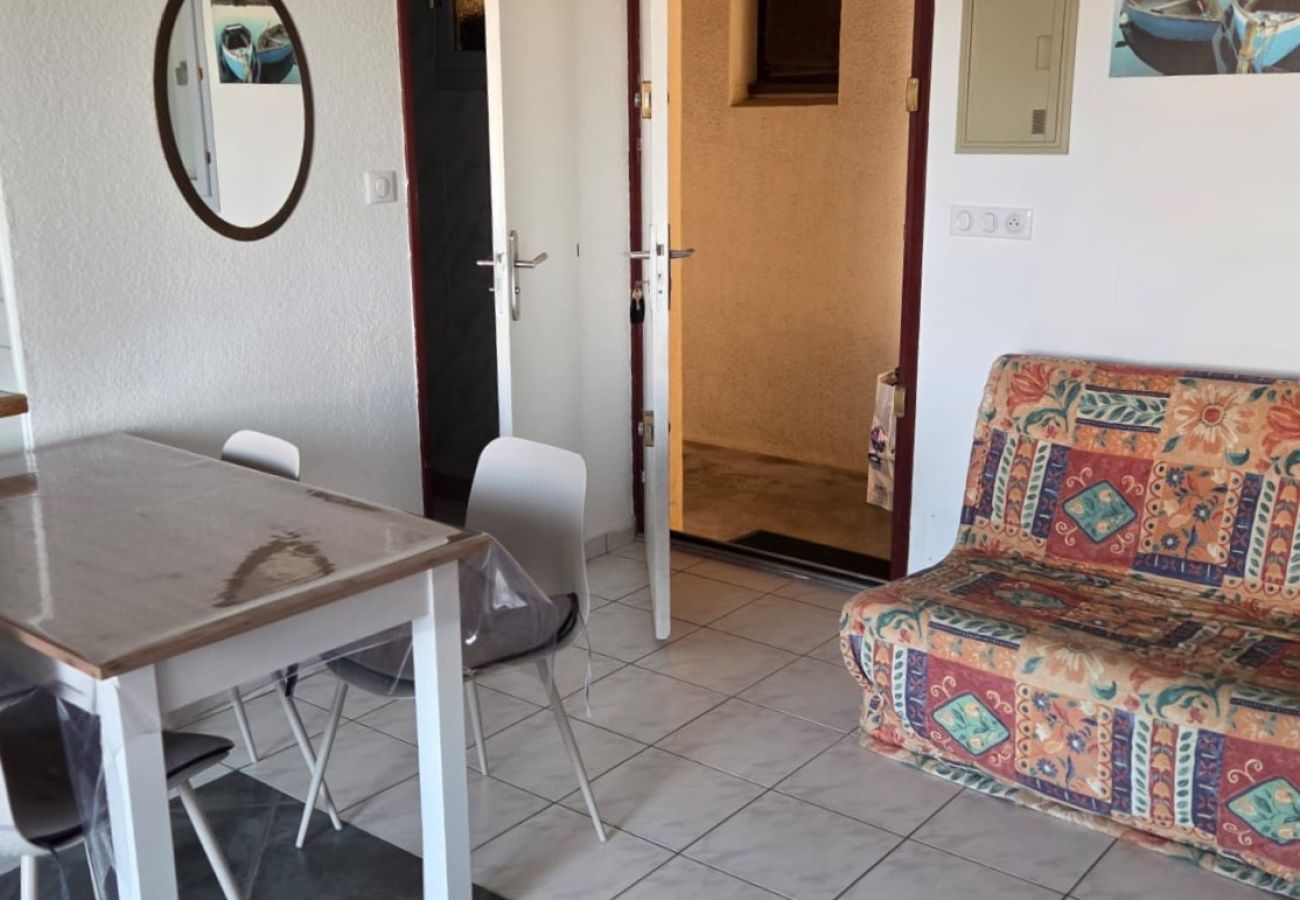Apartment in Agde - Bright apartment for 6 people, near the sea