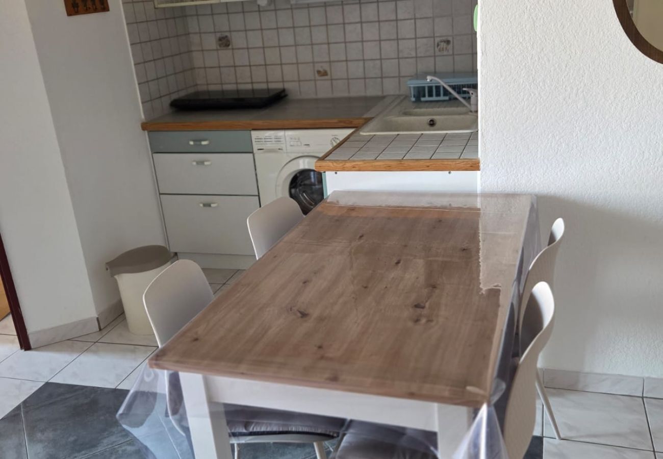 Apartment in Agde - Bright apartment for 6 people, near the sea