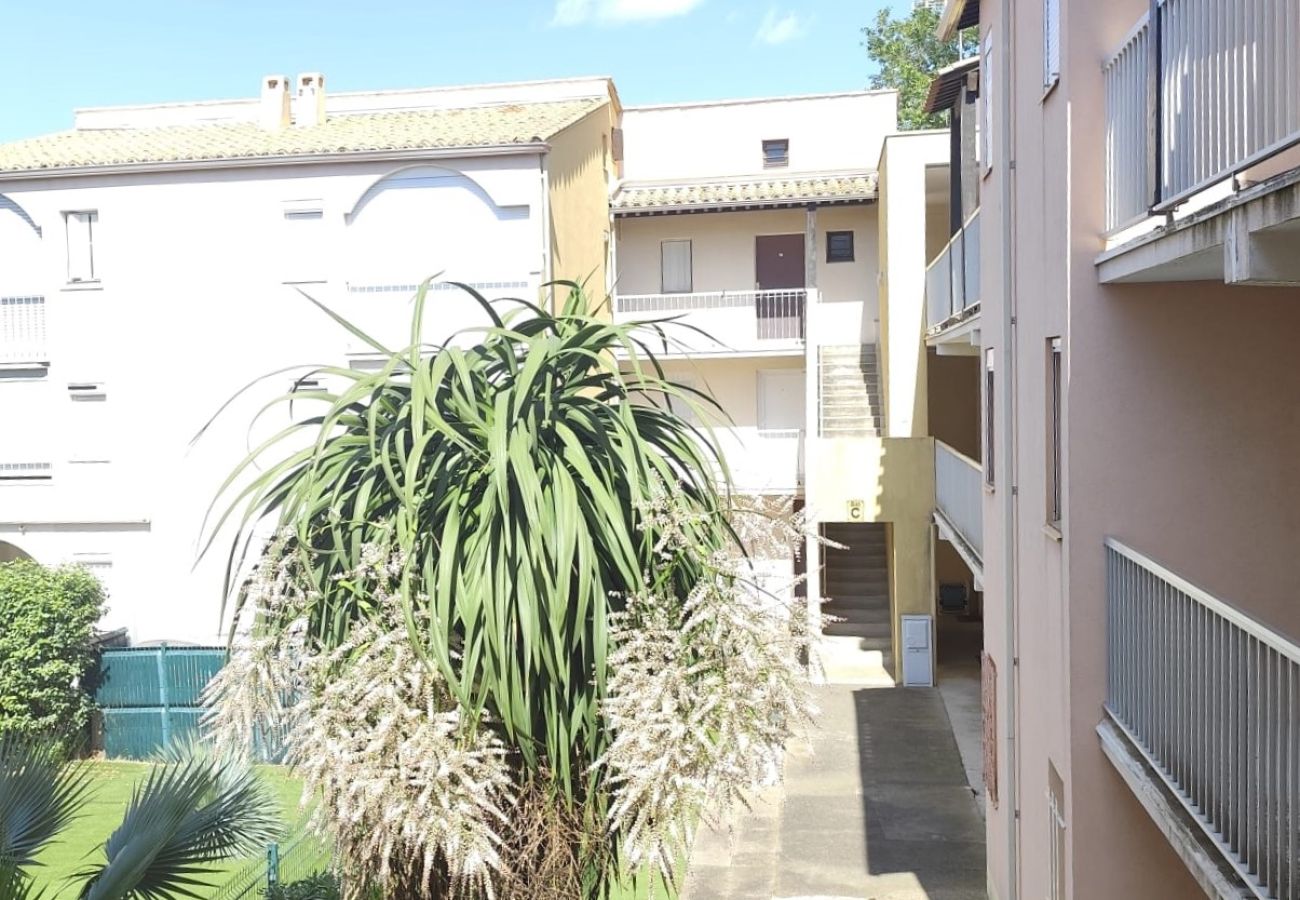 Apartment in Agde - Bright apartment for 6 people, near the sea