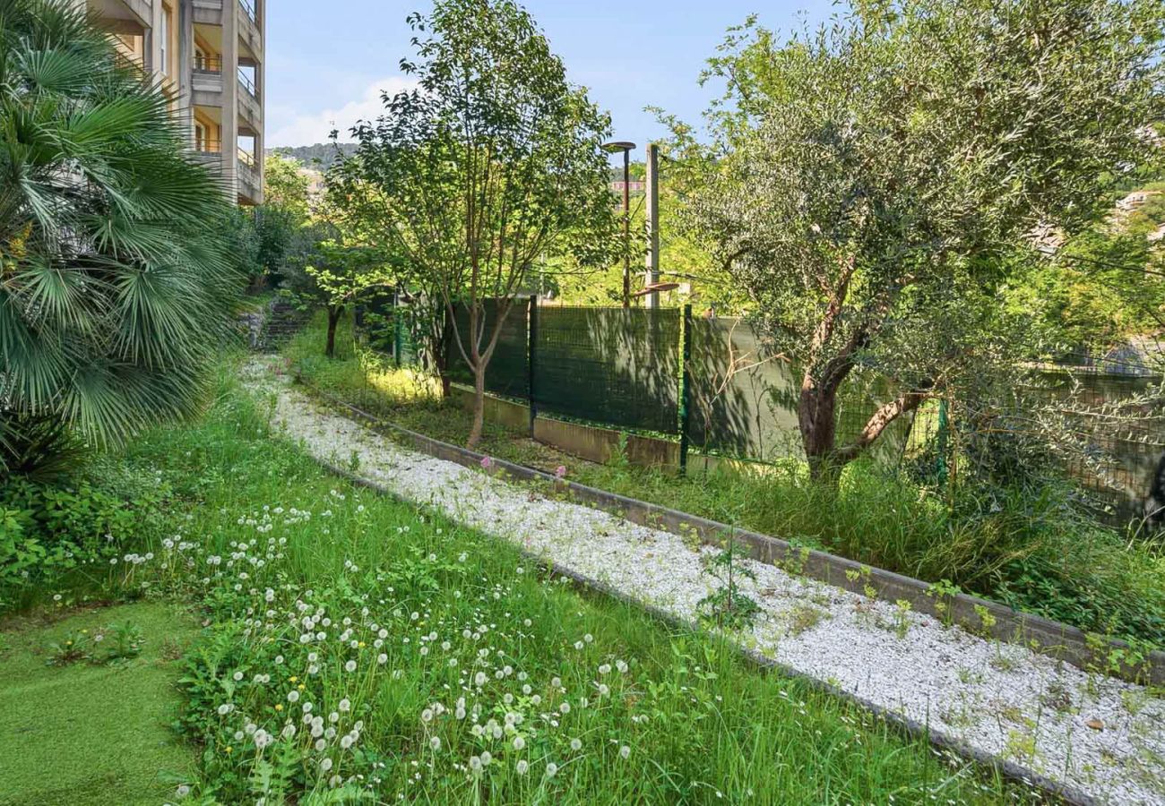 Studio in Grasse - Charming Studio - Sleeps 2 - bright