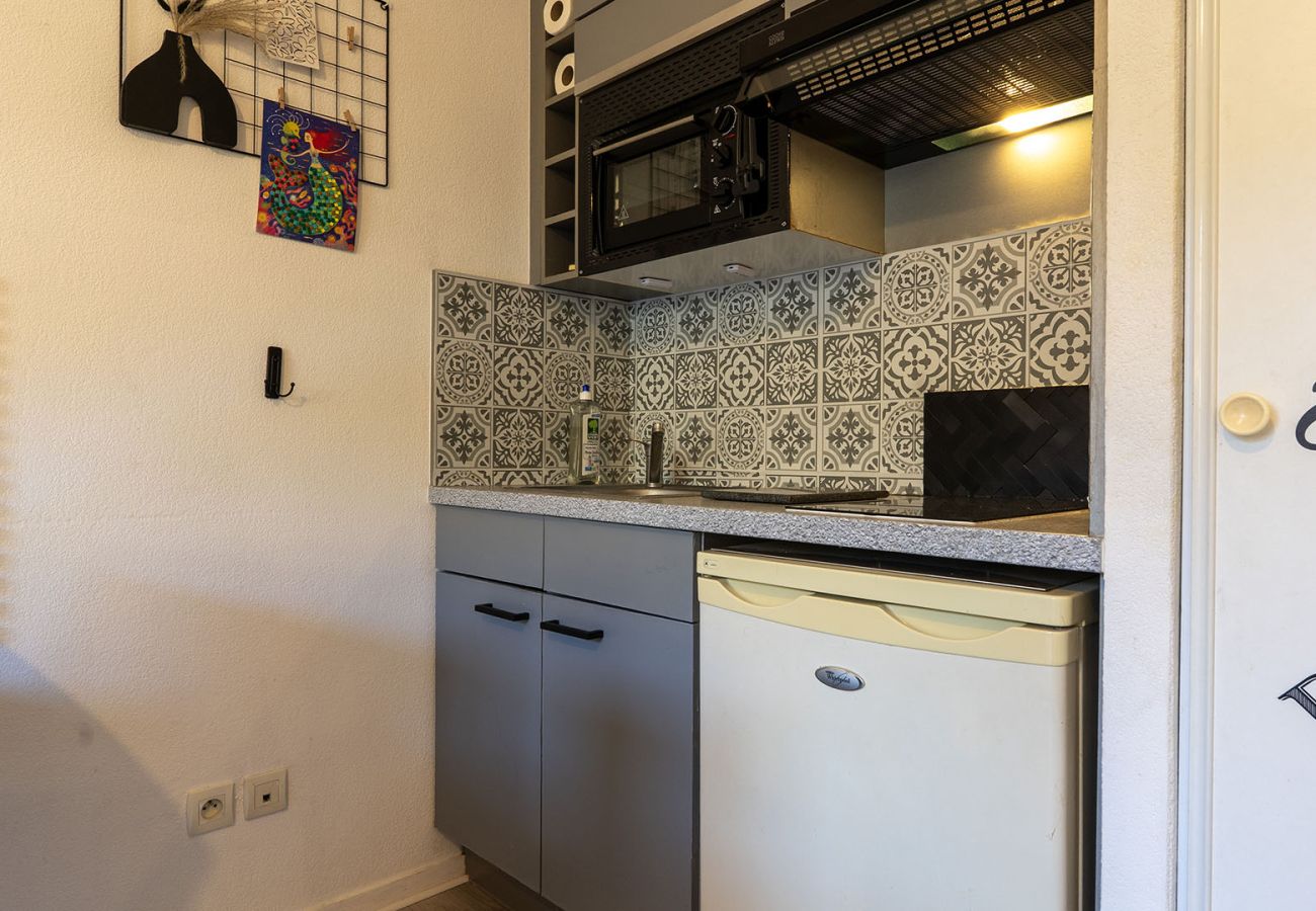 Apartment in Grasse - Bright apartment for 4 persons with a mountain view
