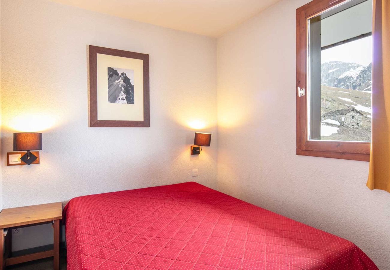 Apartment in Tignes - Apartment for 4 people, with a balcony, near the ski slopes