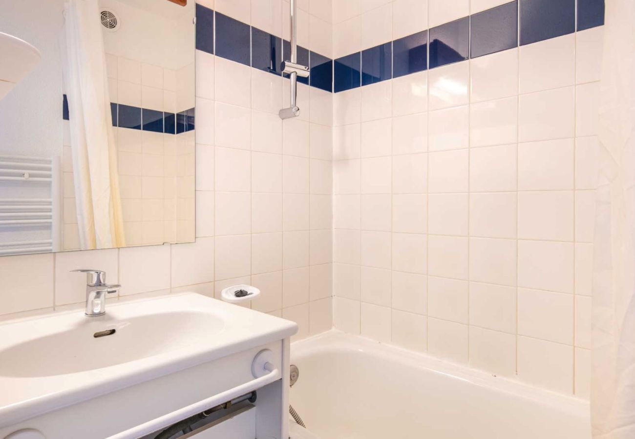 Studio in Tignes - Cute studio for 4 people, with a balcony overlooking the ski slopes
