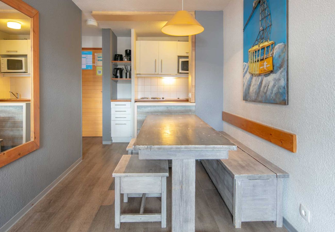 Apartment in Tignes - Bright cabin apartment for 6 people with a ski slopes view