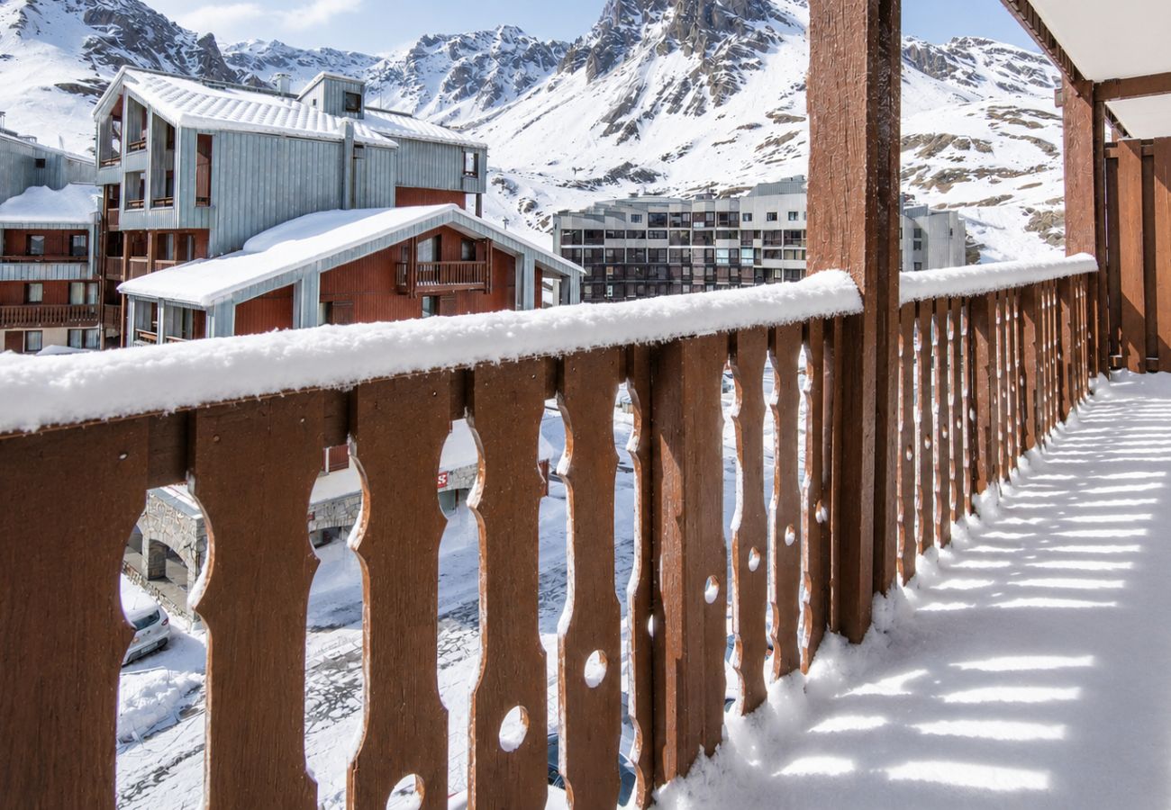 Apartment in Tignes - Bright cabin apartment for 6 people with a ski slopes view