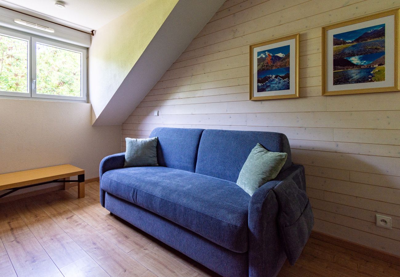 Apartment in Ax-les-Thermes - Apartment cabin with mountain views – sleeps 4