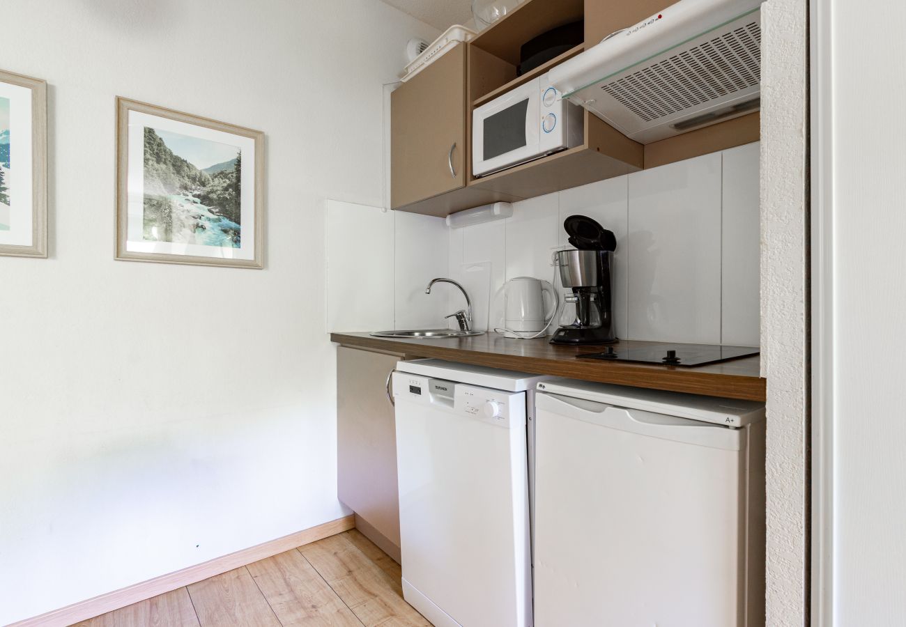 Apartment in Ax-les-Thermes - Apartment cabin with mountain views – sleeps 4