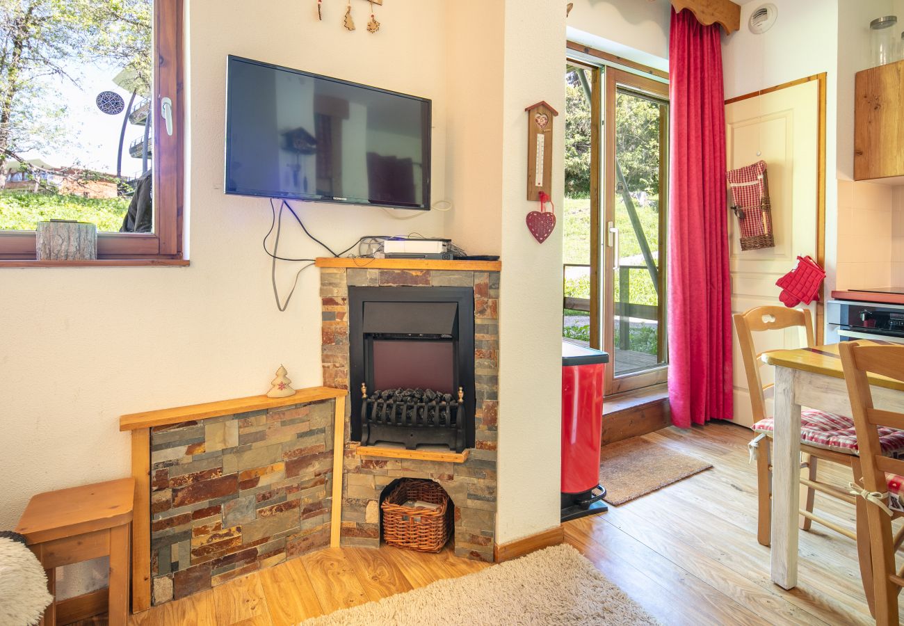 Studio in Chamrousse - Studio apartment in the mountains - sleeps 4