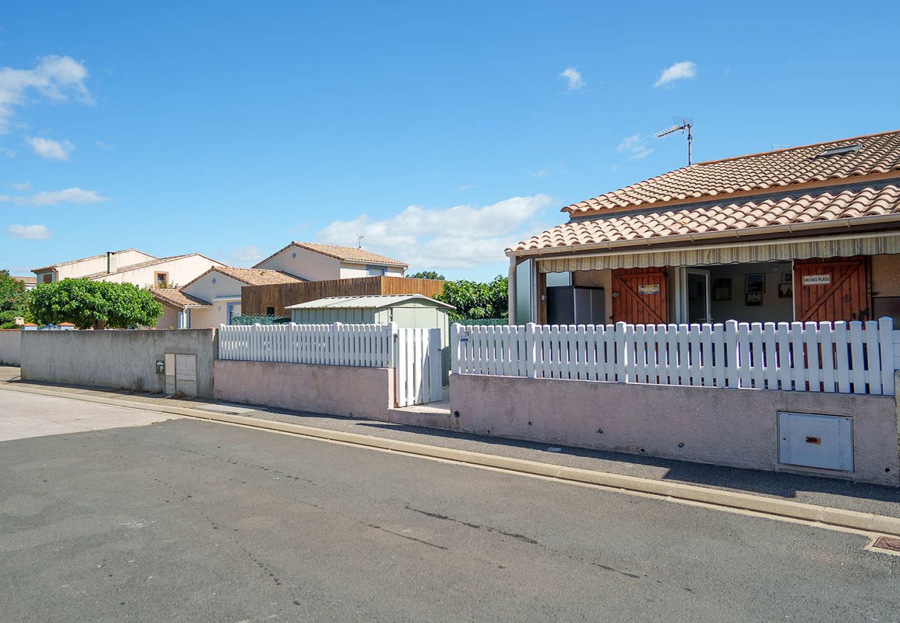 Apartment in Valras-Plage - Bright duplex apartment - sleeps 5