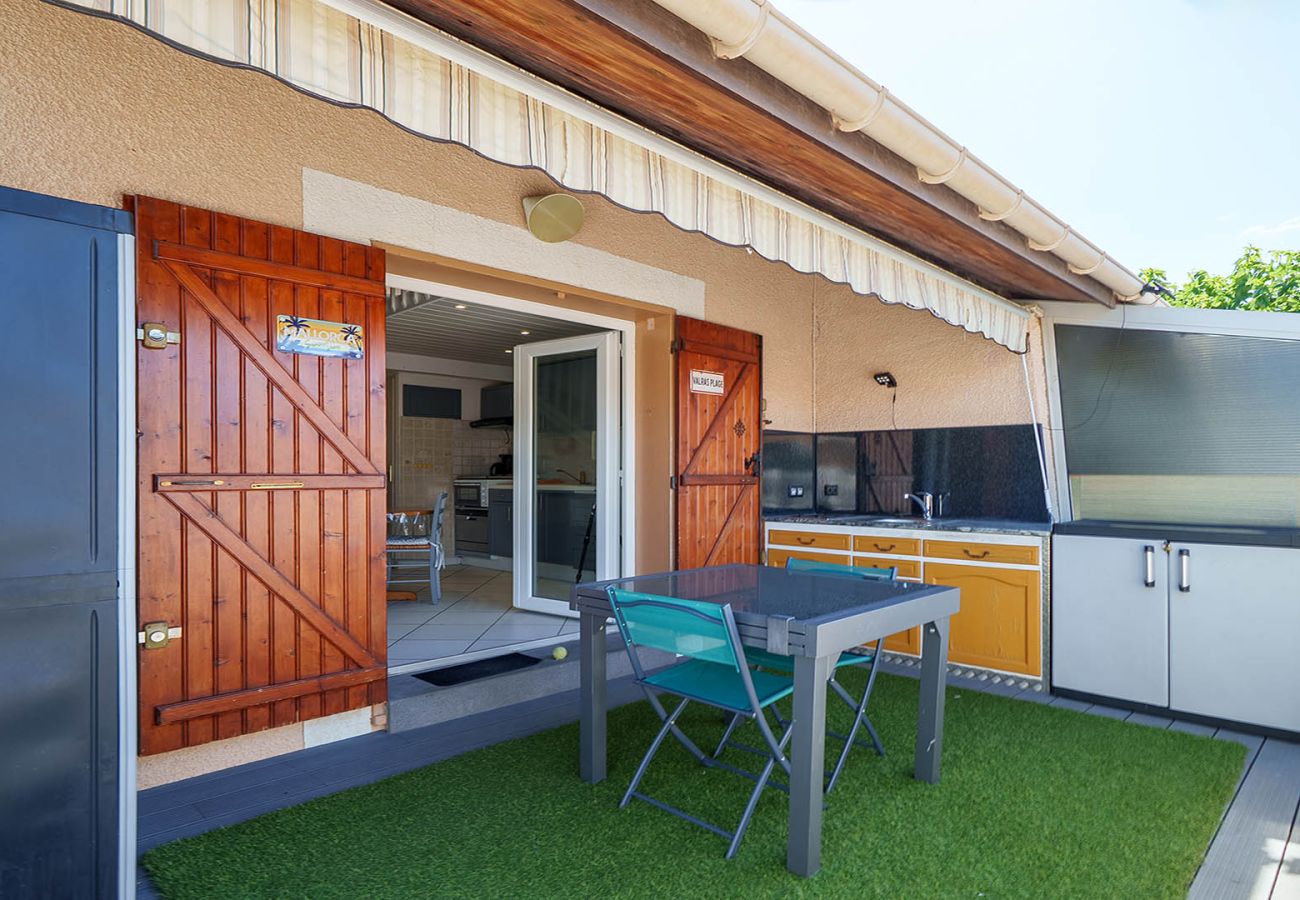 Apartment in Valras-Plage - Bright duplex apartment - sleeps 5