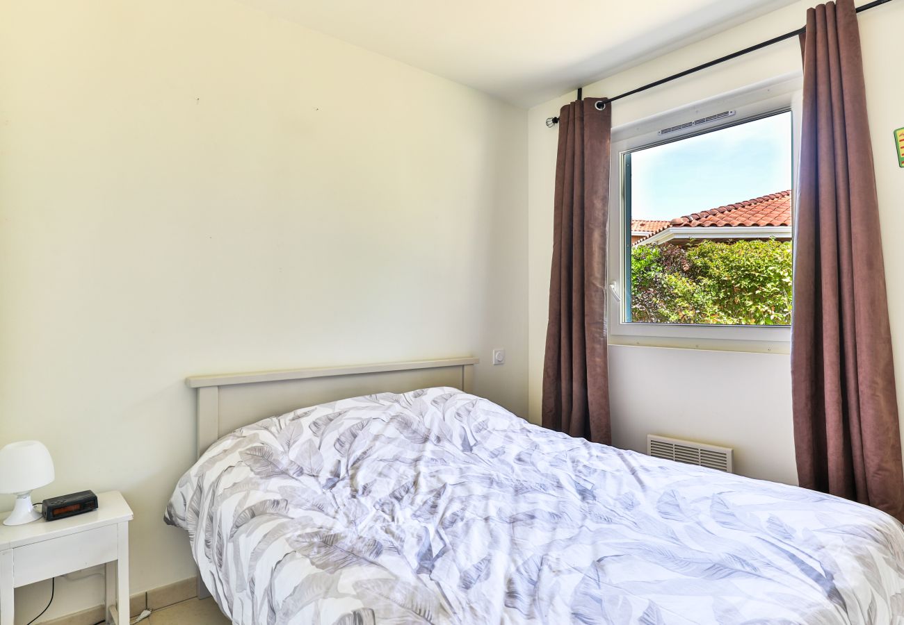House in Parentis-en-Born - House for 5 people with a swimming pool and sauna