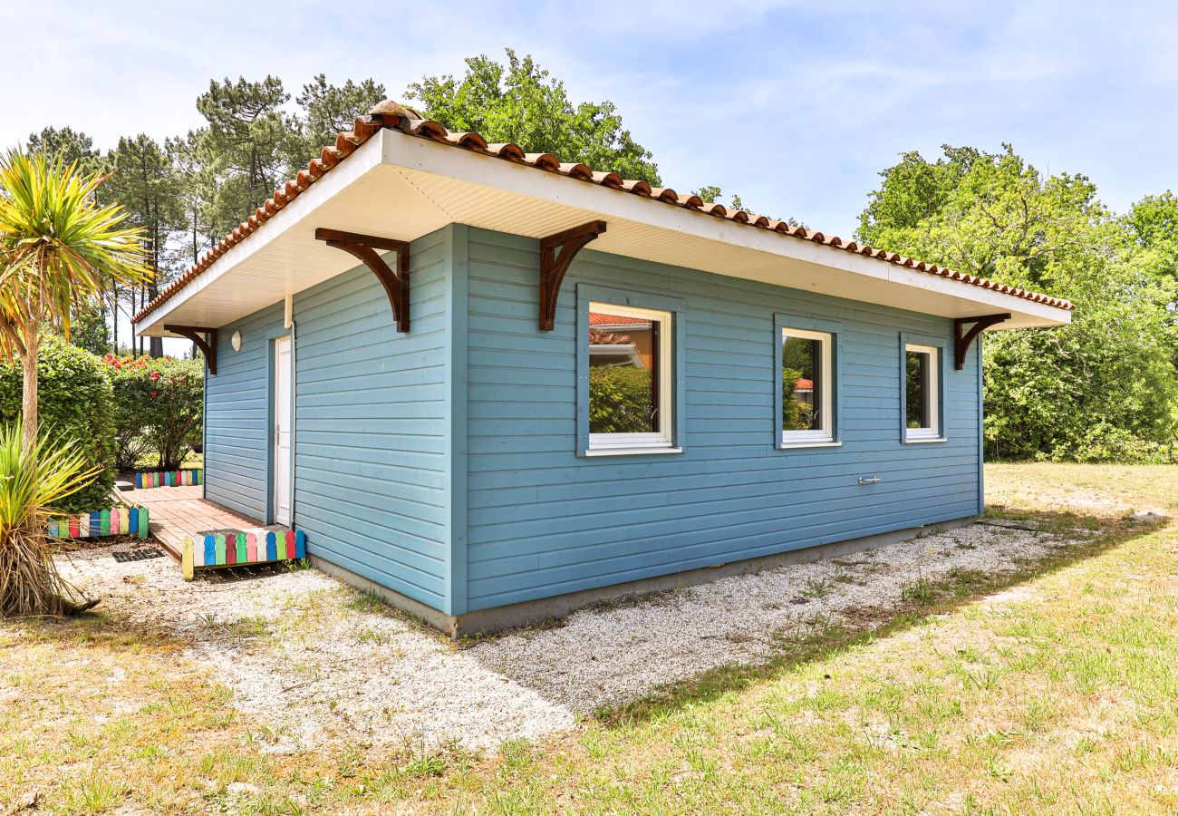 House in Parentis-en-Born - House for 5 people with a swimming pool and sauna