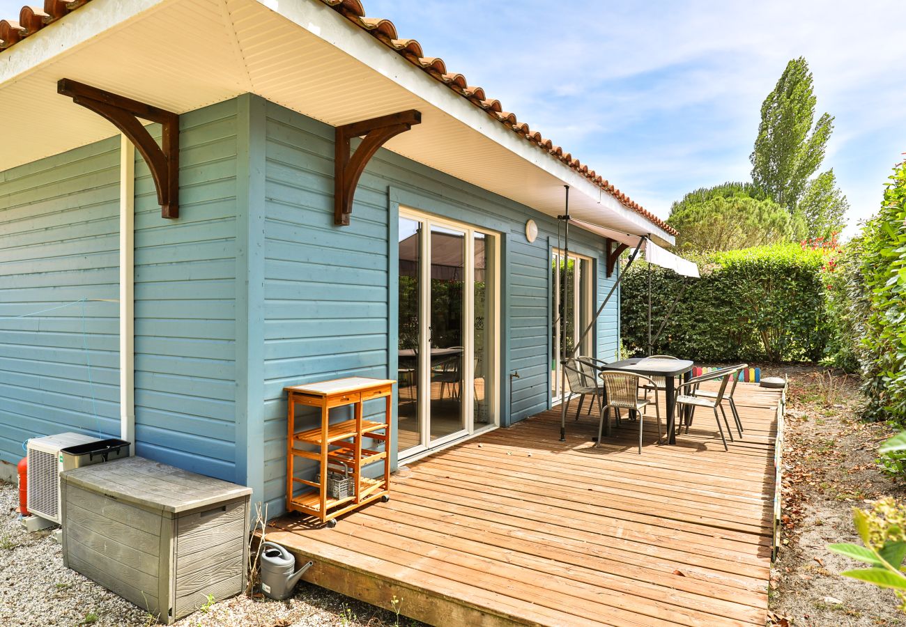House in Parentis-en-Born - House for 5 people with a swimming pool and sauna