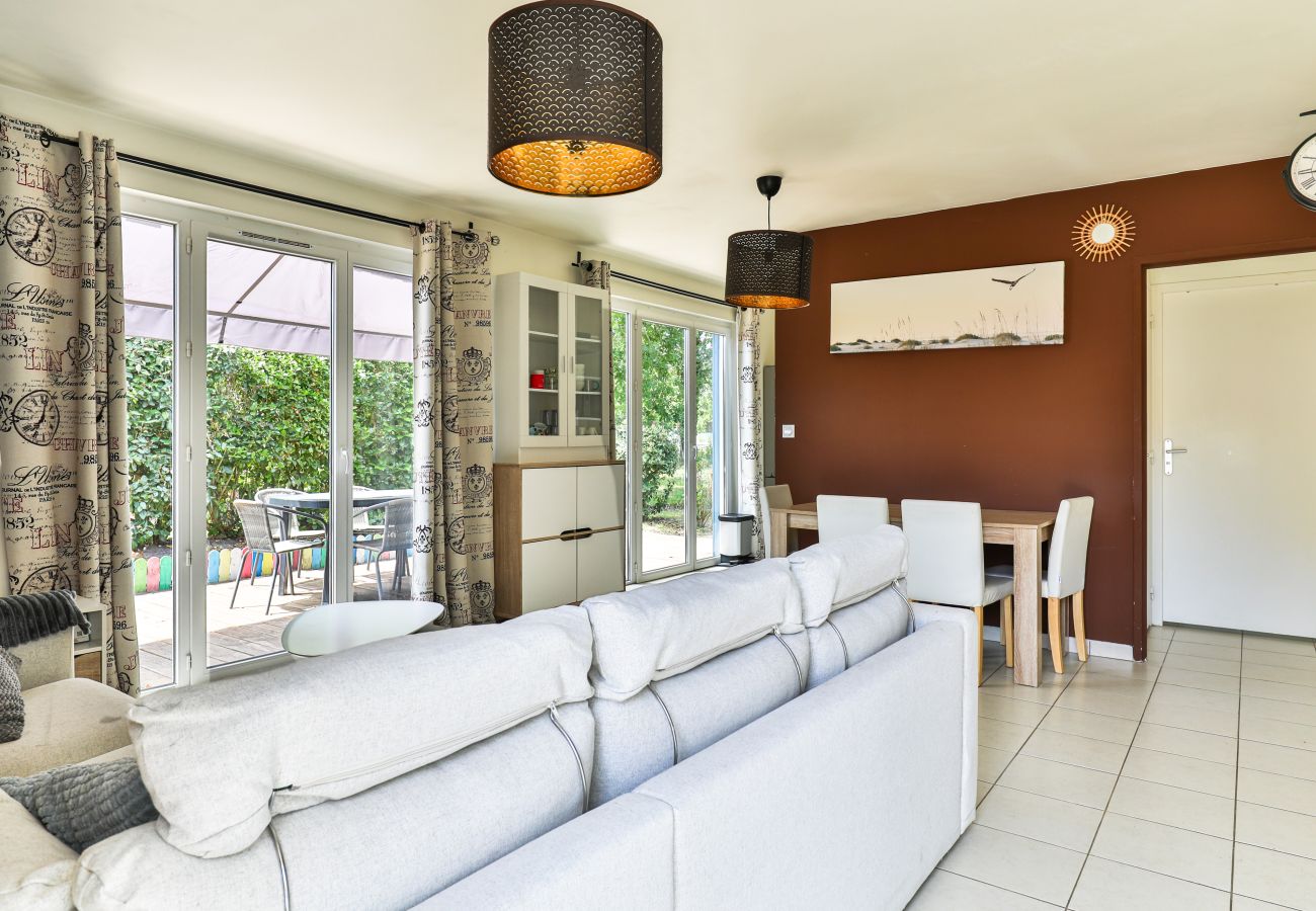 House in Parentis-en-Born - House for 5 people with a swimming pool and sauna