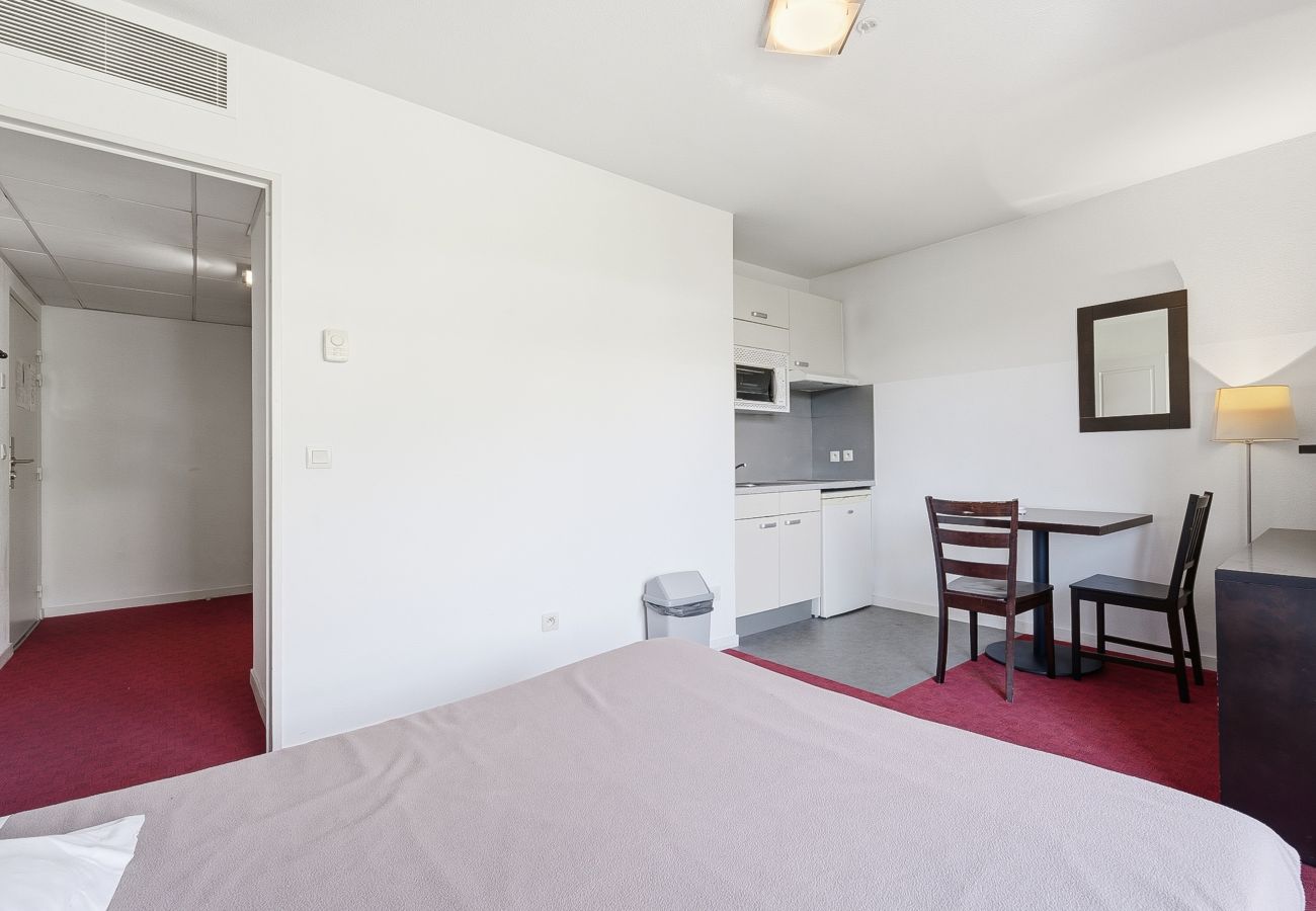 Studio in Grasse - Bright studio view mountain view - 2 people 