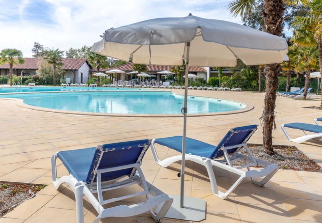Apartment in Ondres - South-west-facing flat with a terrace, 1 km from the beach
