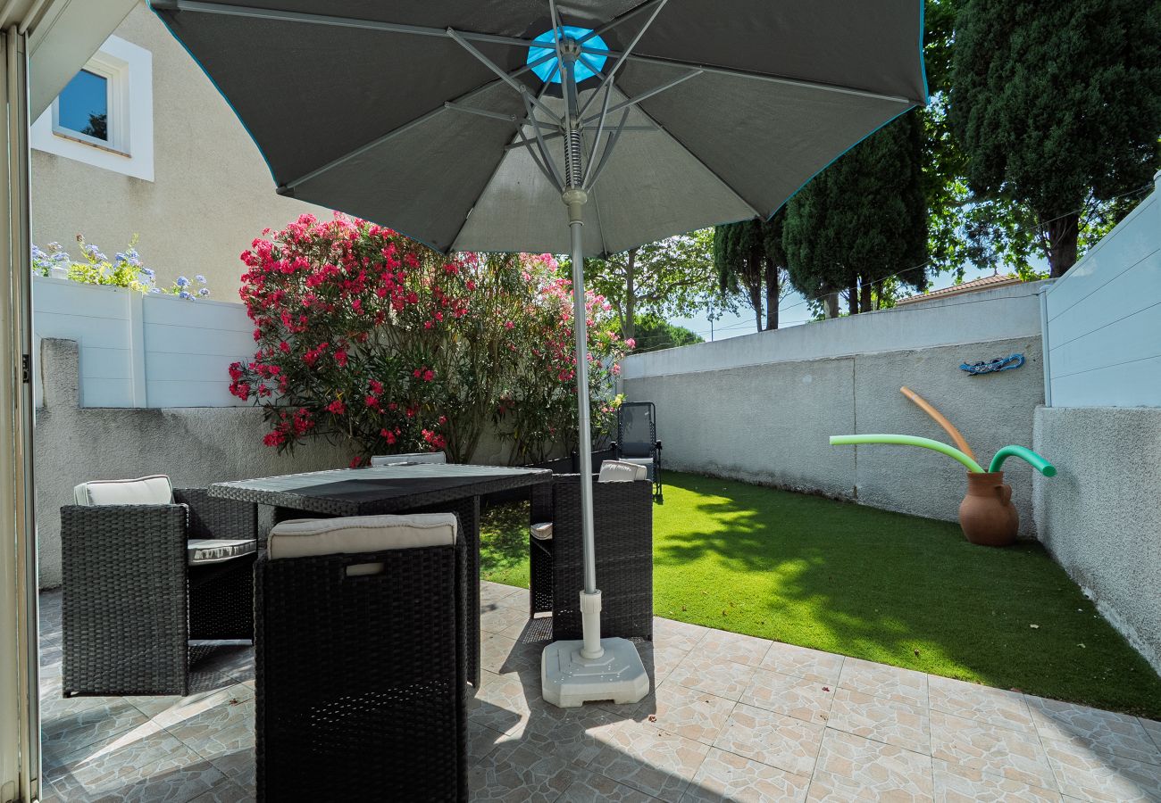 Apartment in Agde - House with a garden and a nearby beach