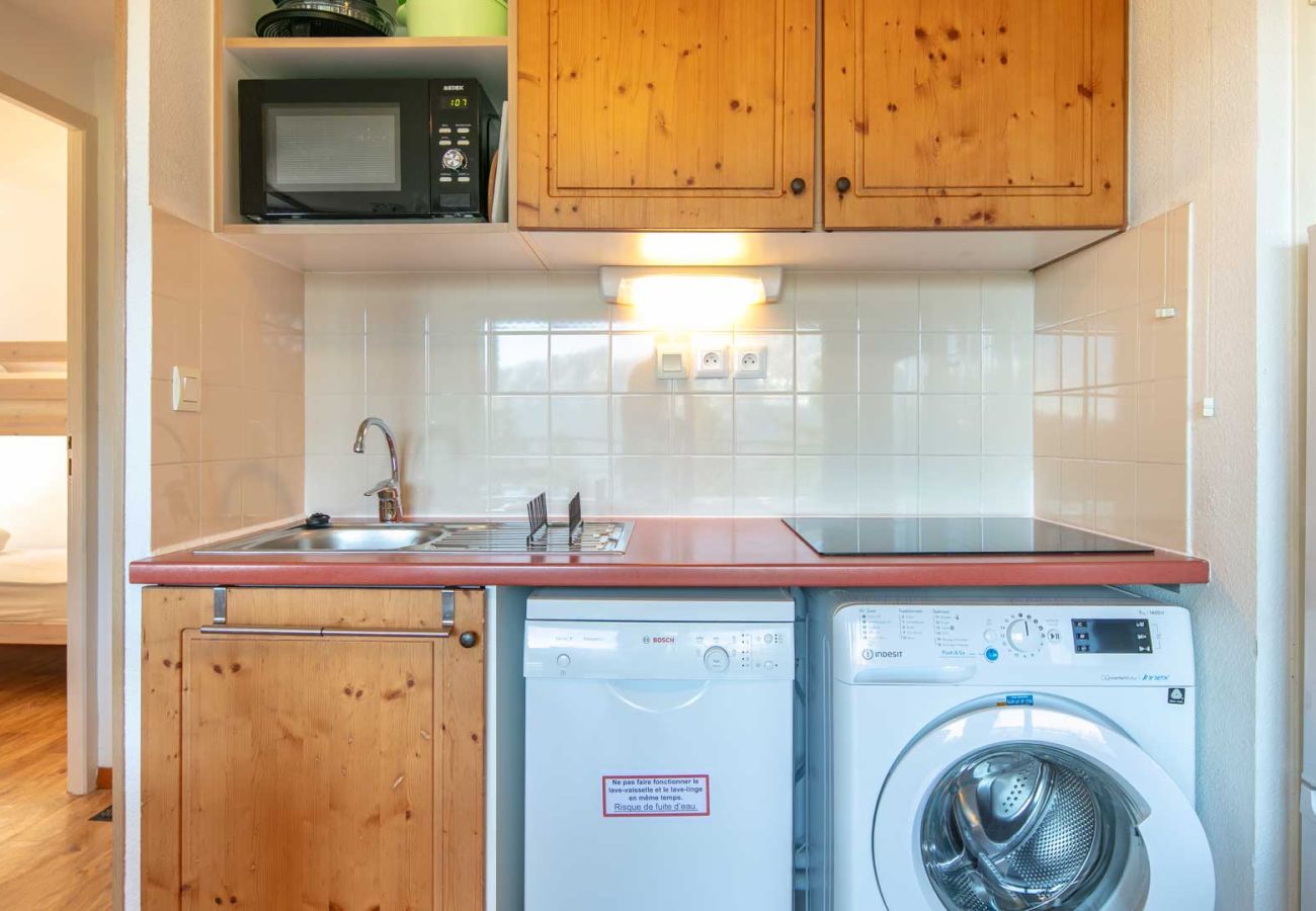 Apartment in Chamrousse - Family apartment with a balcony overlooking the mountains