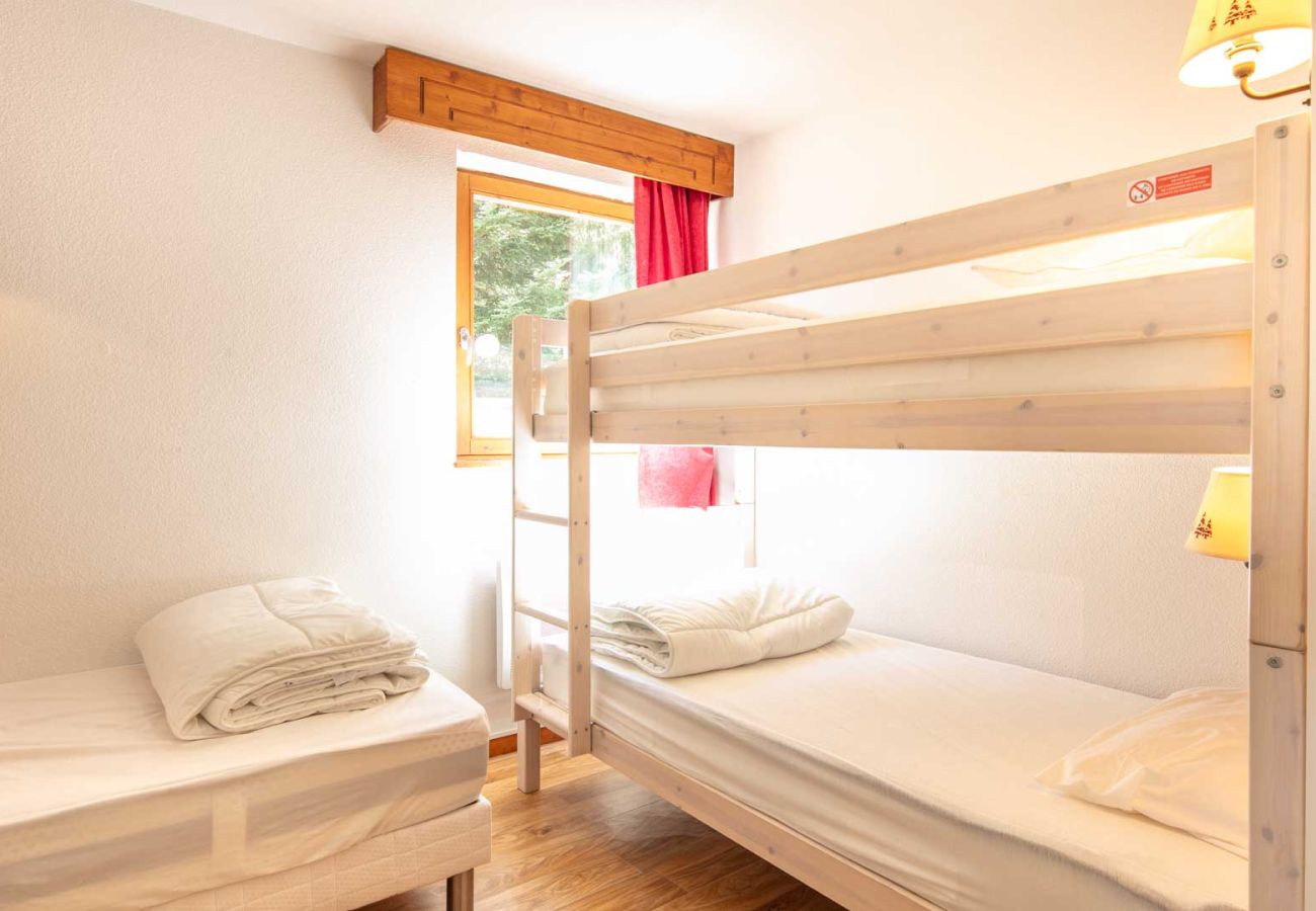 Apartment in Chamrousse - Family apartment with a balcony overlooking the mountains