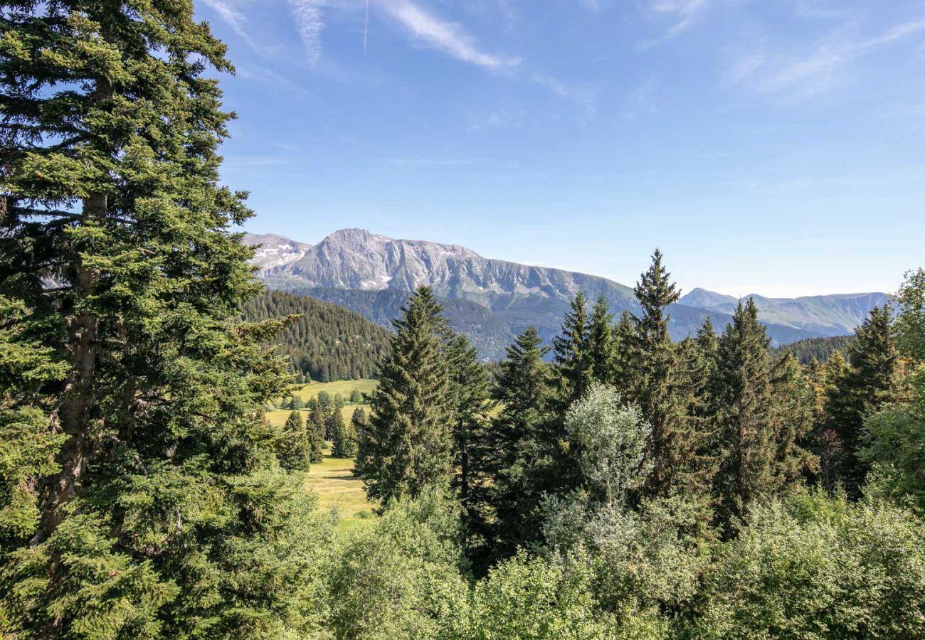 Apartment in Chamrousse - Family apartment with a balcony overlooking the mountains