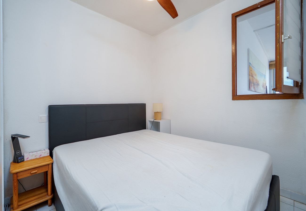 Apartment in Agde - Cabin apartment with a loggia offering sea views