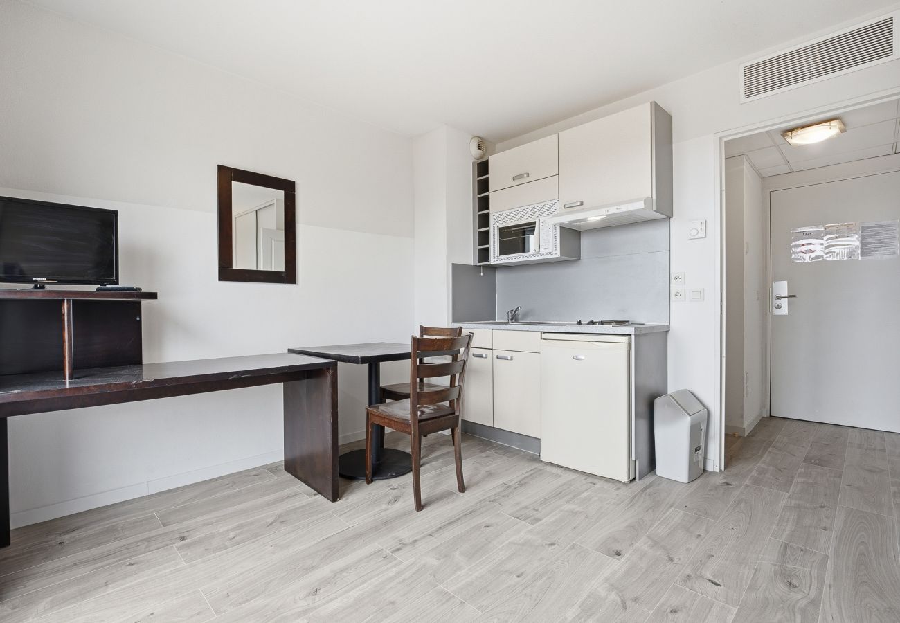 Studio in Grasse - Studio with swimming view and nature view