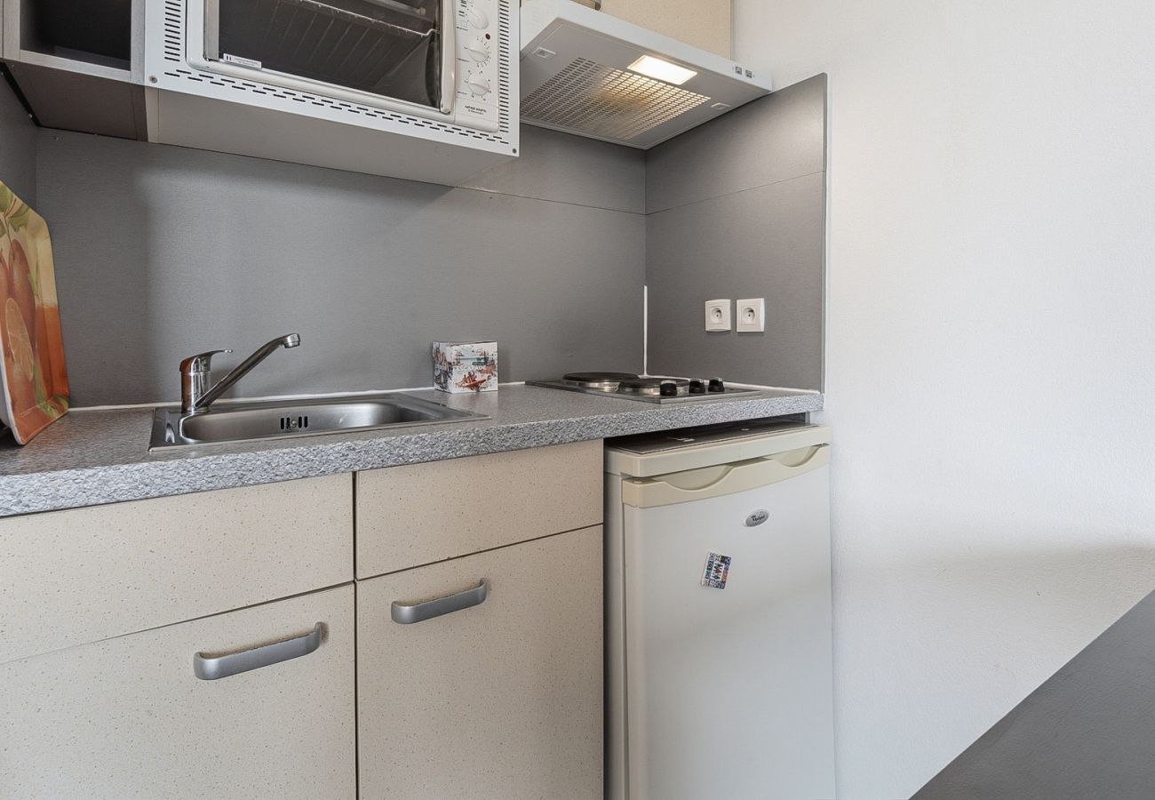 Studio in Grasse - Apartment with balcony and swimming pool