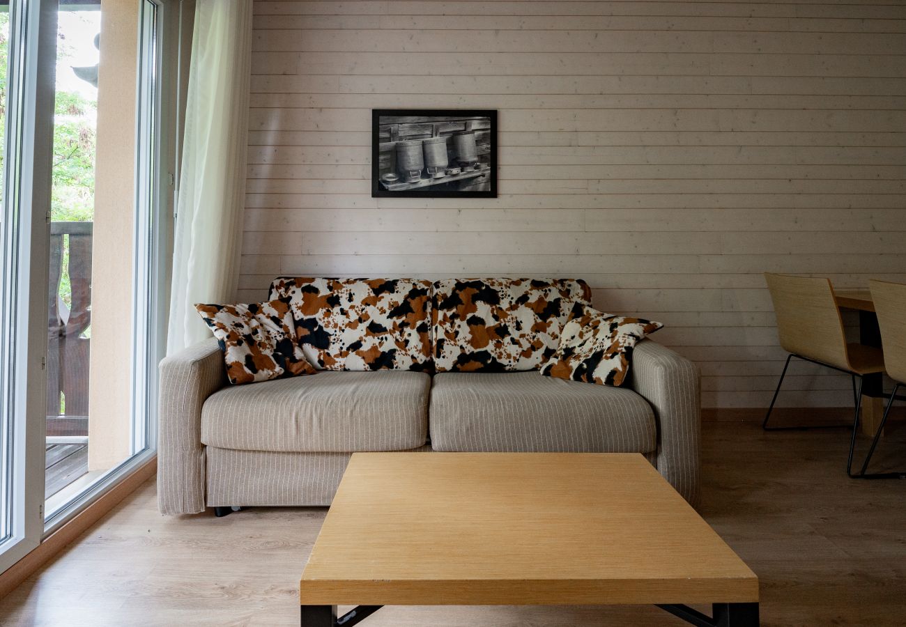 Apartment in Ax-les-Thermes - Apartment with balcony and swimming pool