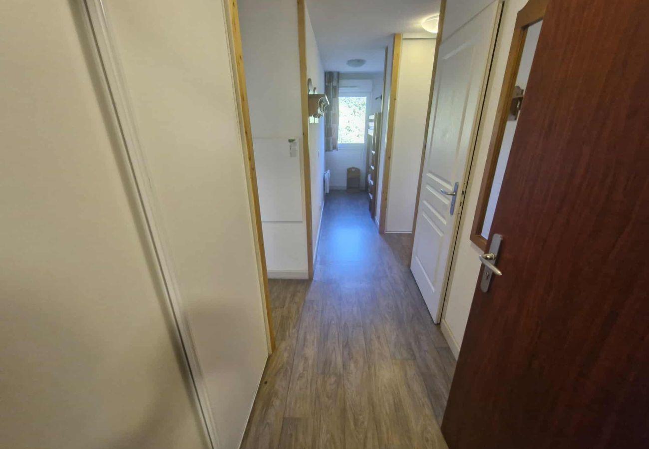 Apartment in Saint-Sorlin-d´Arves - Apartment with balcony and heated indoor swimming pool