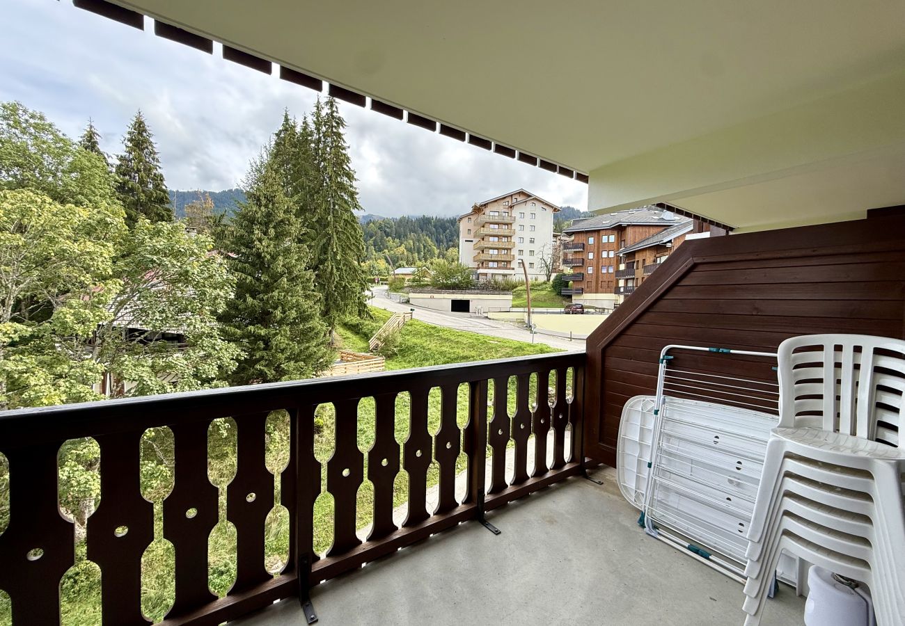 Apartment in Morillon - Apartment with balcony and ski slopes view