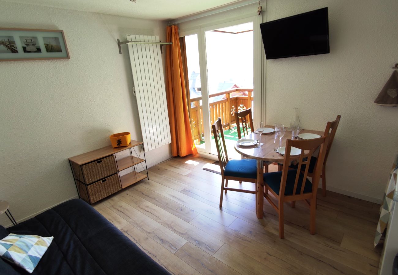 Studio in Les Deux Alpes - Studio with balcony and ski slopes view