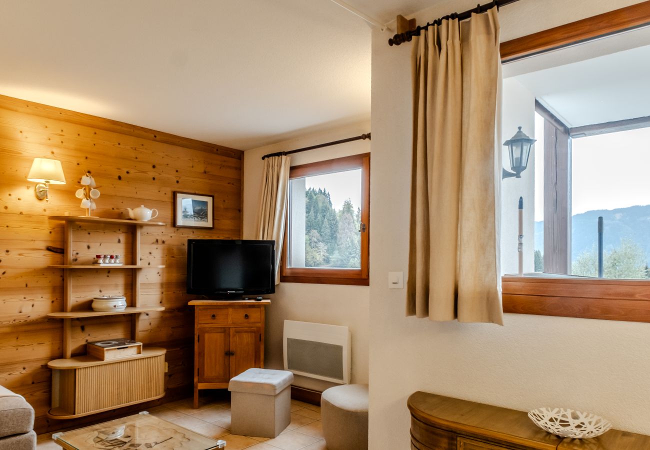 Apartment in Morillon - Apartment with balcony with mountain view