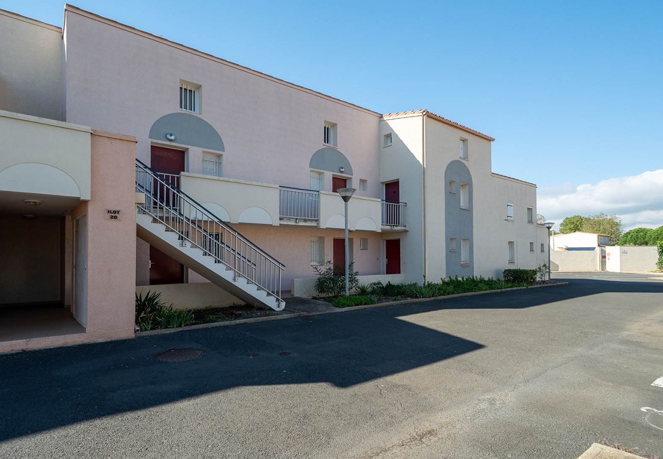 Apartment in Agde - Air-conditioned flat with a mezzanine and a balcony