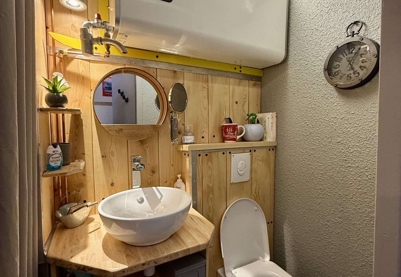 Studio in Chamrousse - Studio with balcony and mountains view