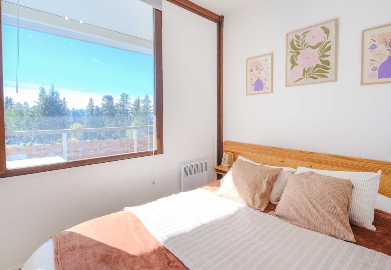 Apartment in Chamrousse - Apartment with balcony and mountains view