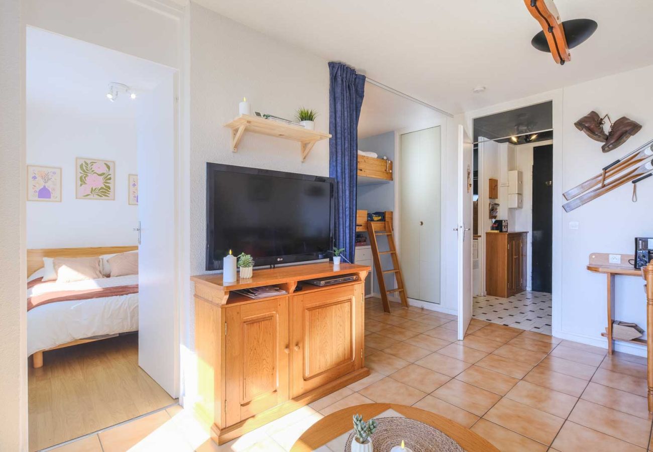 Apartment in Chamrousse - Apartment with balcony and mountains view