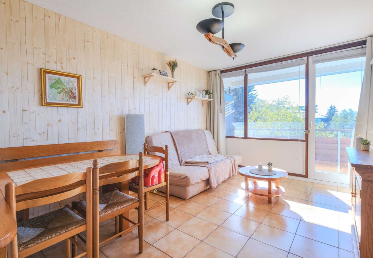 Apartment in Chamrousse - Apartment with balcony and mountains view