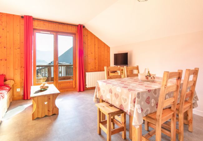 Appartement à Saint-Sorlin-d´Arves - Appt rénové 4/6 pers, balcon vue montagne