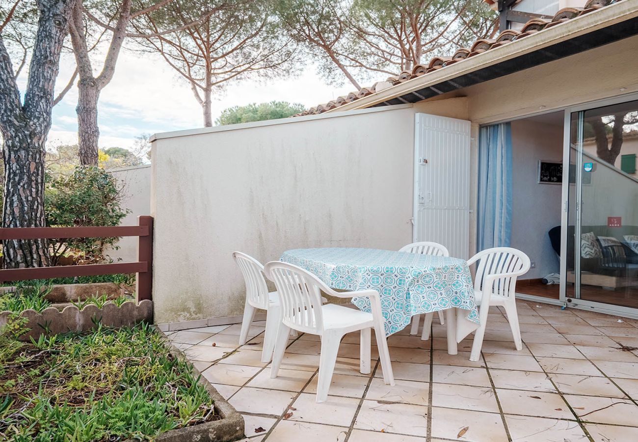 Appartement à Agde - Appt lumineux 4 pers, grande terrasse, parking