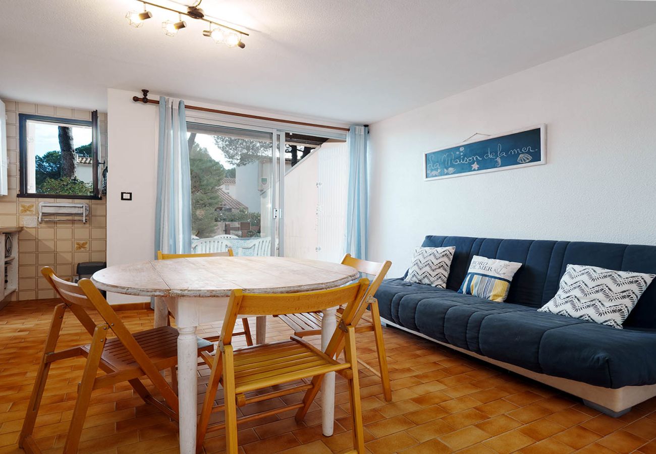 Appartement à Agde - Appt lumineux 4 pers, grande terrasse, parking