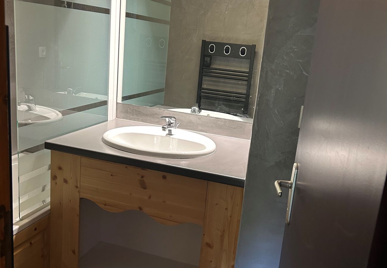 Appartement à Modane - Appt 4 pers, piscine, pied des pistes